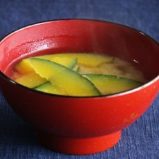 温育コラムvol.2 日本のソウルフード「味噌汁」で温育