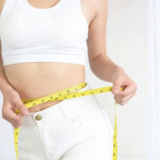 帝王切開後のダイエットはいつから?産後ダイエットは骨盤と肋骨に注目!