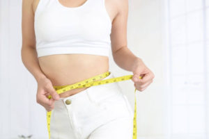 帝王切開後のダイエットはいつから？産後ダイエットは骨盤と肋骨に注目！