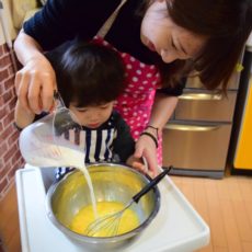 面倒な食器洗いを時短!親子で簡単ホットケーキ作り