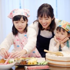 ハレ食とは？親子でクッキング「お寿司・巻きずし」100円調理グッズ