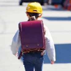 子どもに持たせるGPSどうする?子ども用GPS端末ってなに?