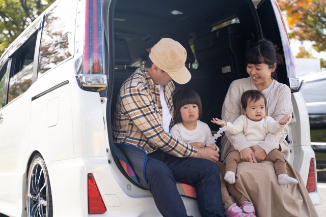 車でお出かけ！</br>子どもの〇〇対策に100円の「カー用品」3選